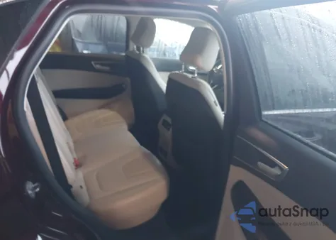 2020 Ford Edge Titanium z USA, uszkodzony, nr VIN 2FMPK3K93LBB52956